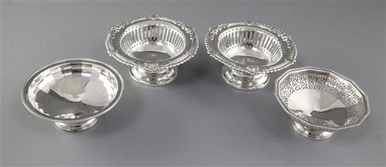 4 x silver dishes.